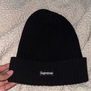 Supreme Classic Black Knit Hat
